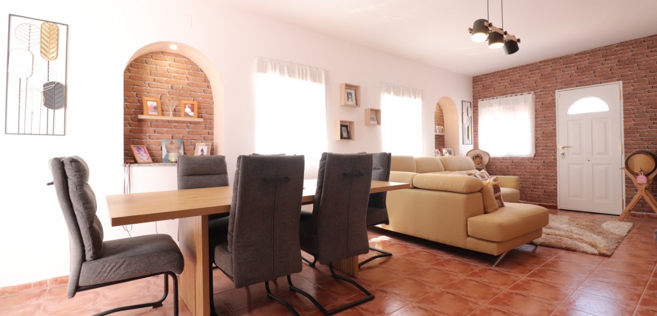 Sale - Country Property -
Benferri - Benferri - Country