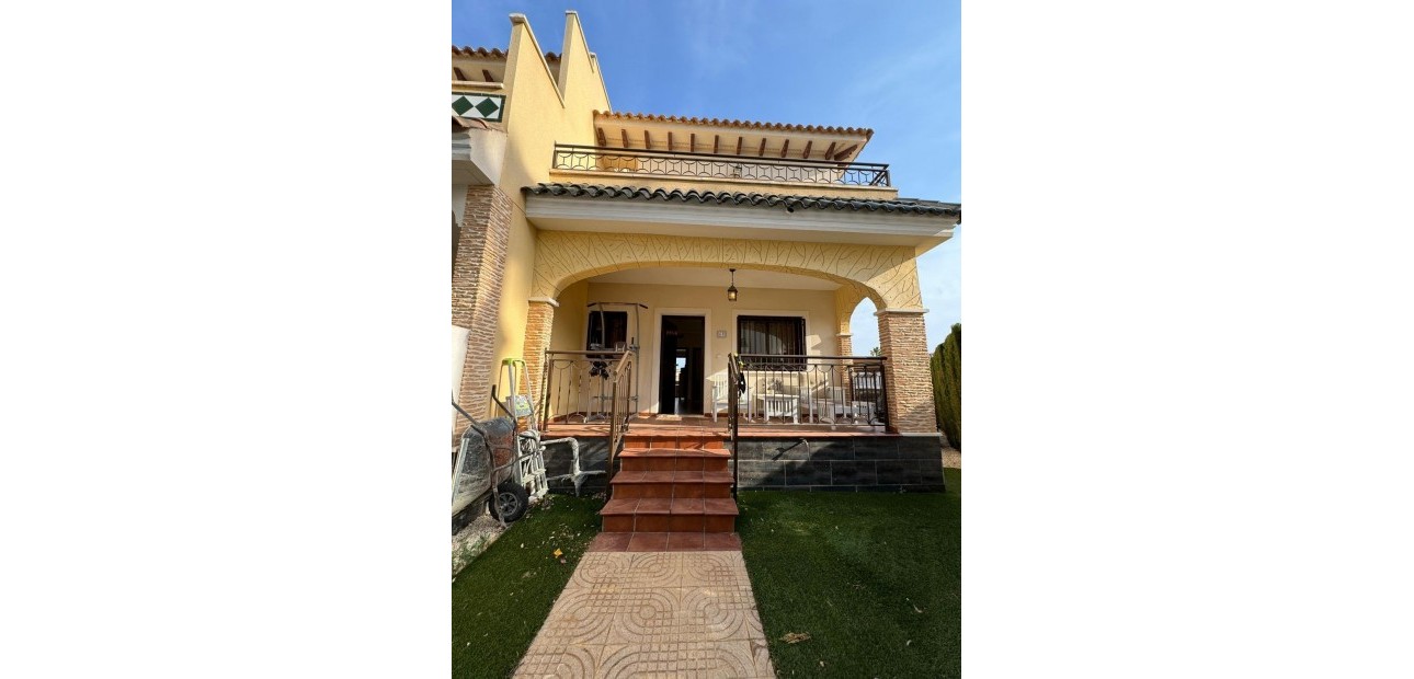 Sale - Terraced house -
Rojales - Doña Pepa