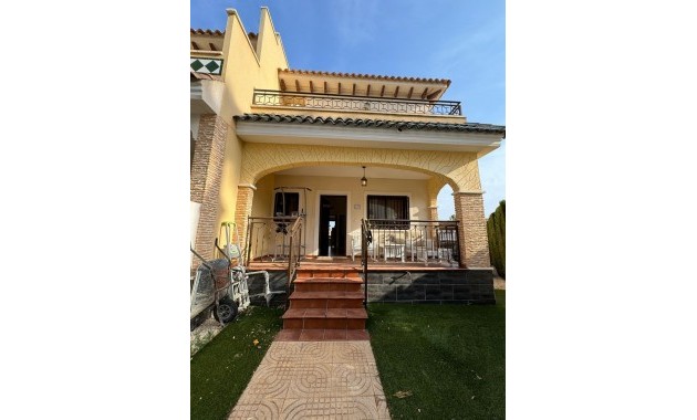 Sale - Terraced house -
Rojales - Doña Pepa