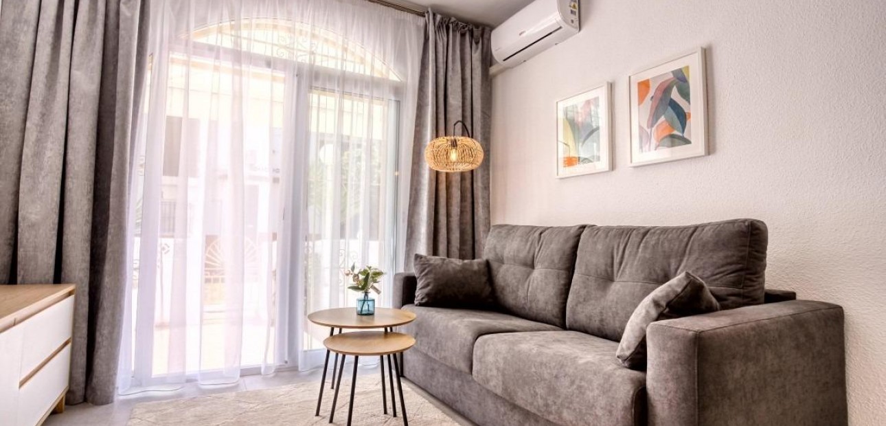 Sale - Duplex -
Torrevieja - Playa del cura