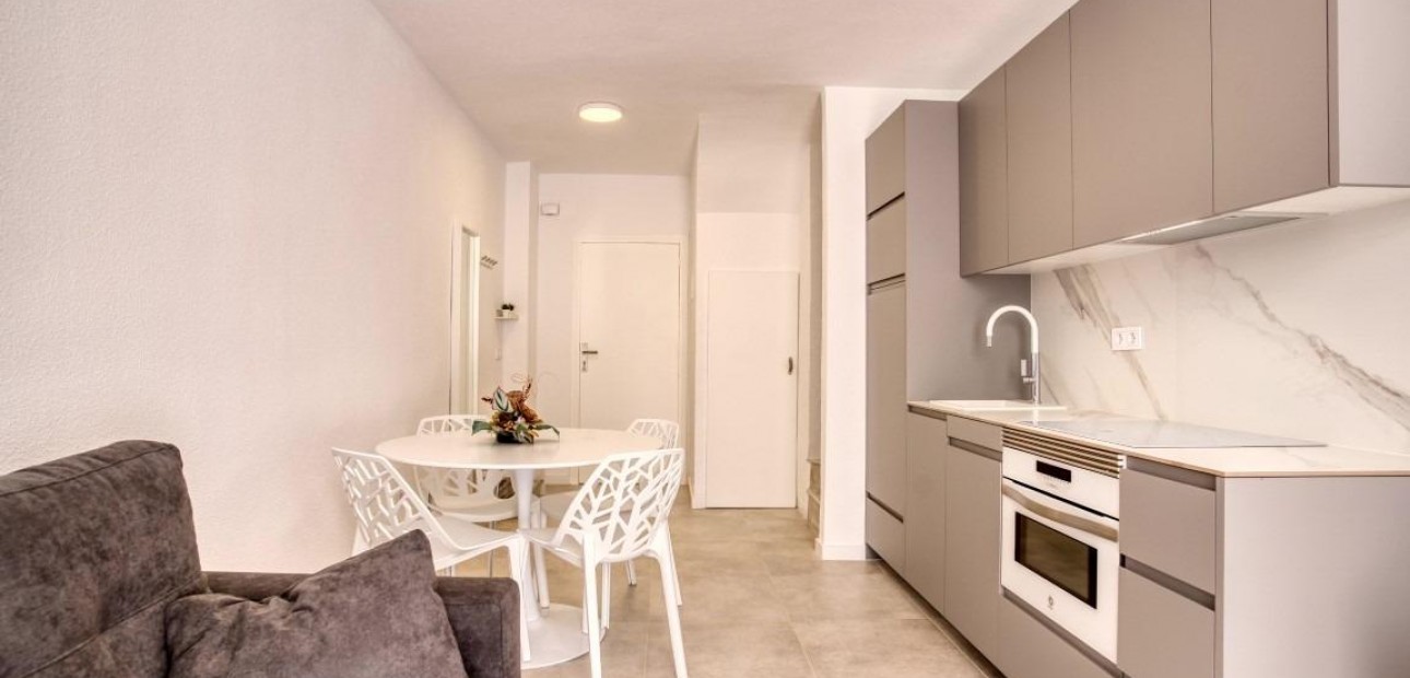 Sale - Duplex -
Torrevieja - Playa del cura