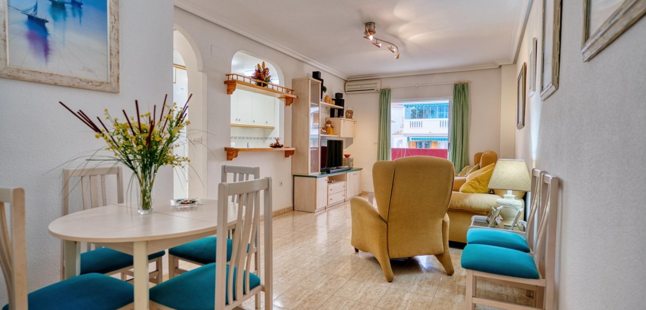 Sale - Apartment / flat -
Torrevieja - Los Europeos