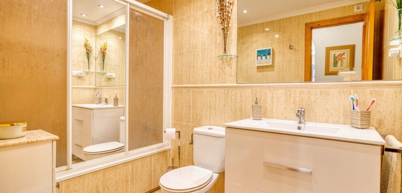 Sale - Apartment / flat -
Torrevieja - Los Europeos