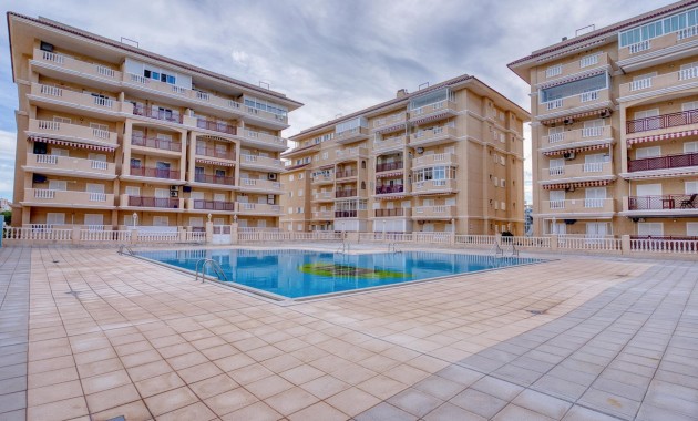 Sale - Apartment / flat -
Torrevieja - Los Europeos