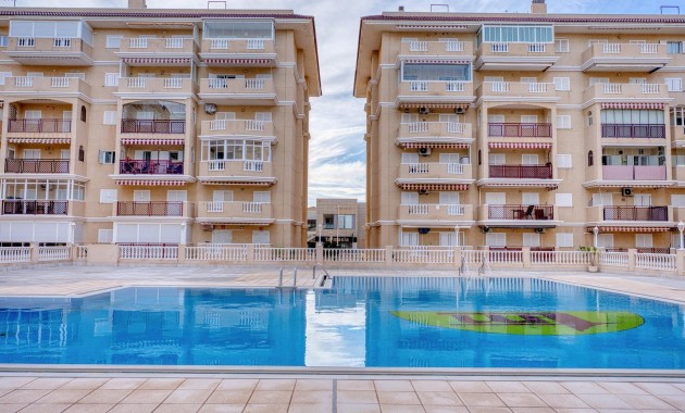 Sale - Apartment / flat -
Torrevieja - Los Europeos