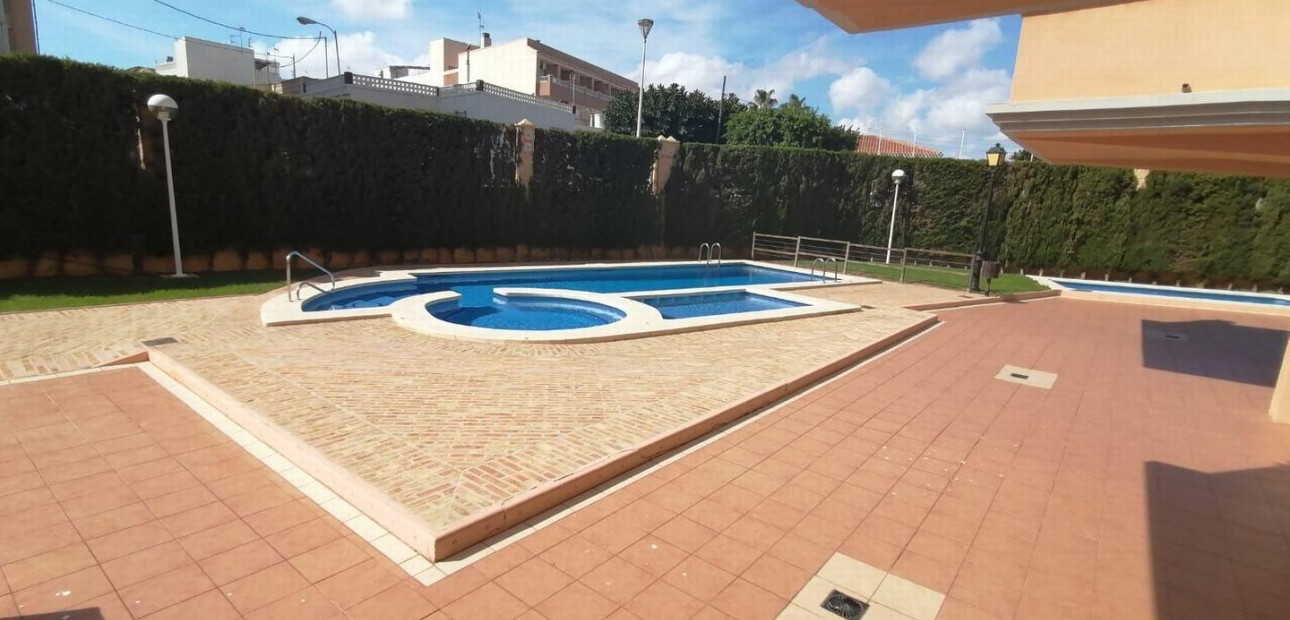 Sale - Duplex -
Torrevieja - Los Frutales