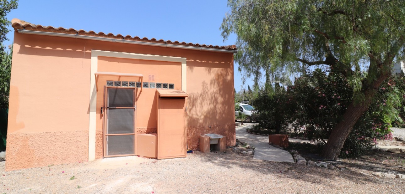 Herverkoop - Country Property -
Catral - Catral - Country