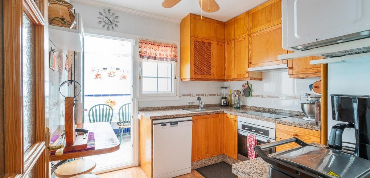 Sale - Terraced house -
Orihuela Costa - PAU 8