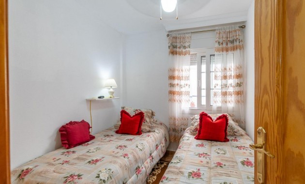 Sale - Terraced house -
Orihuela Costa - PAU 8