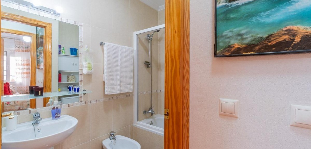 Sale - Terraced house -
Orihuela Costa - PAU 8