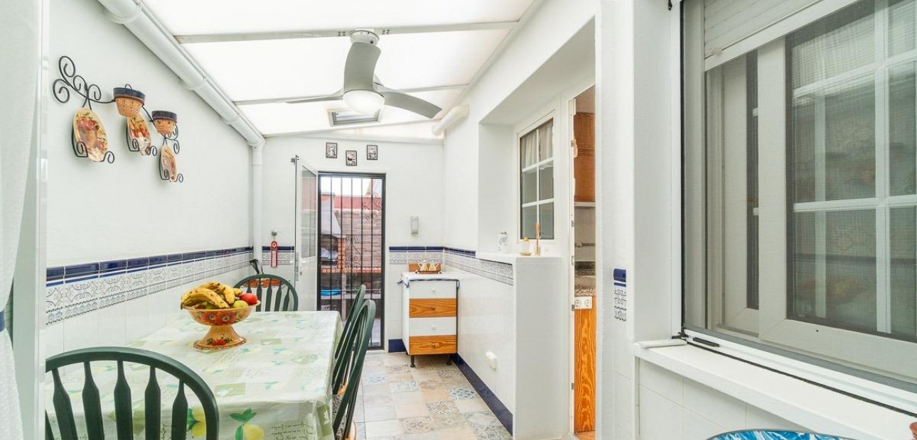 Sale - Terraced house -
Orihuela Costa - PAU 8