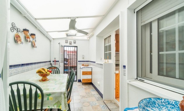 Sale - Terraced house -
Orihuela Costa - PAU 8