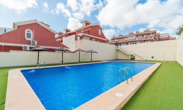 Sale - Terraced house -
Orihuela Costa - PAU 8