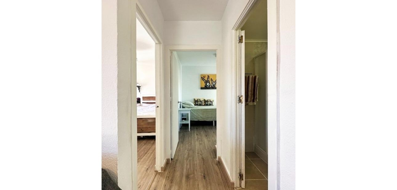 Sale - Bungalow -
Orihuela Costa - La Zenia