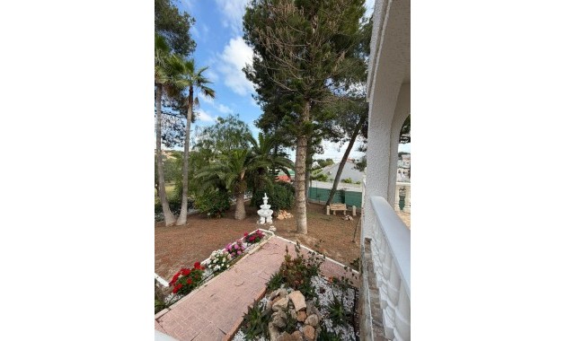 Alquiler a largo plazo - Villa -
Torrevieja - Los Balcones - Los Altos del Edén