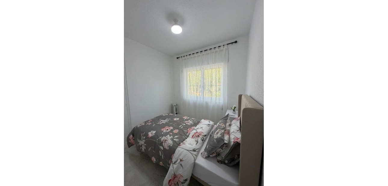 Alquiler a largo plazo - Villa -
Torrevieja - Los Balcones - Los Altos del Edén
