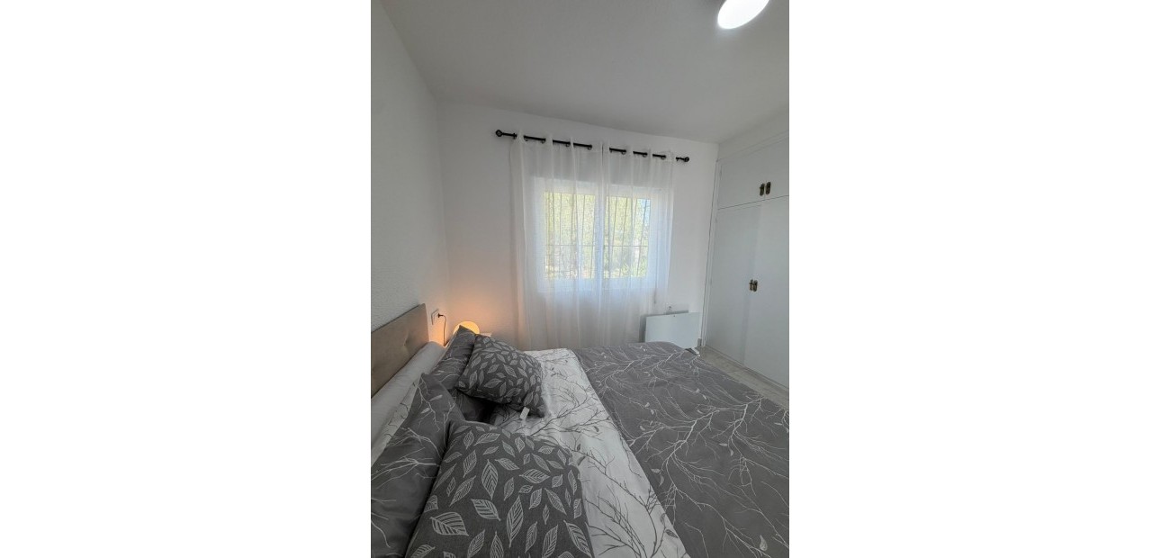Alquiler a largo plazo - Villa -
Torrevieja - Los Balcones - Los Altos del Edén