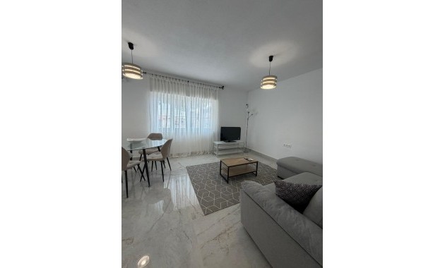 Alquiler a largo plazo - Villa -
Torrevieja - Los Balcones - Los Altos del Edén