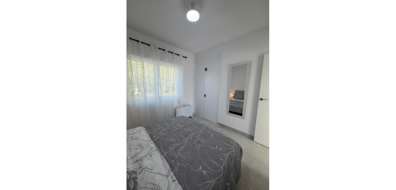 Alquiler a largo plazo - Villa -
Torrevieja - Los Balcones - Los Altos del Edén