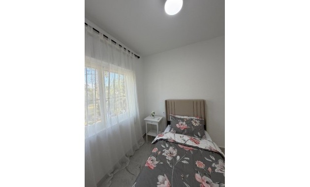 Alquiler a largo plazo - Villa -
Torrevieja - Los Balcones - Los Altos del Edén