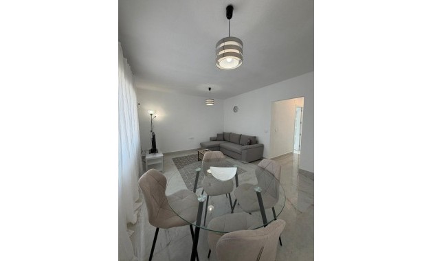 Alquiler a largo plazo - Villa -
Torrevieja - Los Balcones - Los Altos del Edén