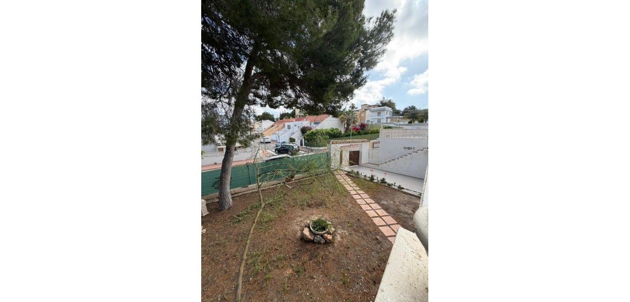 Alquiler a largo plazo - Villa -
Torrevieja - Los Balcones - Los Altos del Edén
