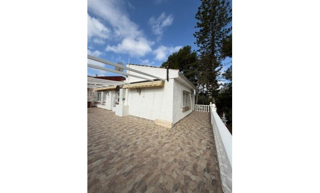 Alquiler a largo plazo - Villa -
Torrevieja - Los Balcones - Los Altos del Edén