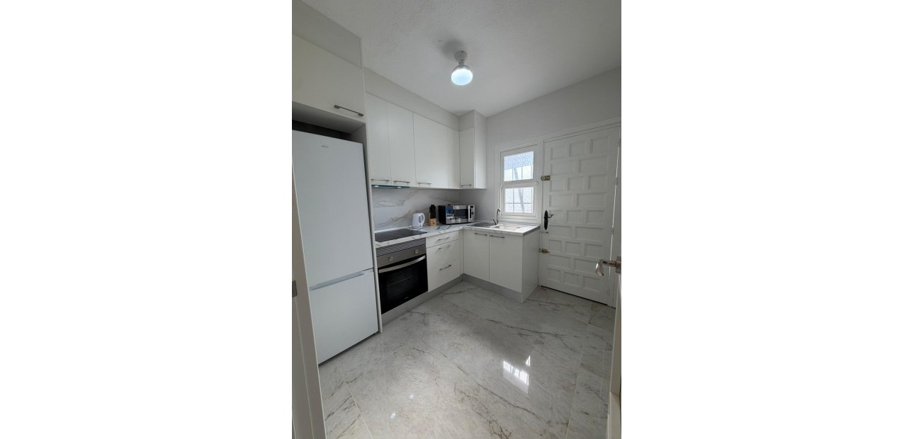 Alquiler a largo plazo - Villa -
Torrevieja - Los Balcones - Los Altos del Edén