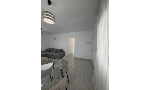 Alquiler a largo plazo - Villa -
Torrevieja - Los Balcones - Los Altos del Edén