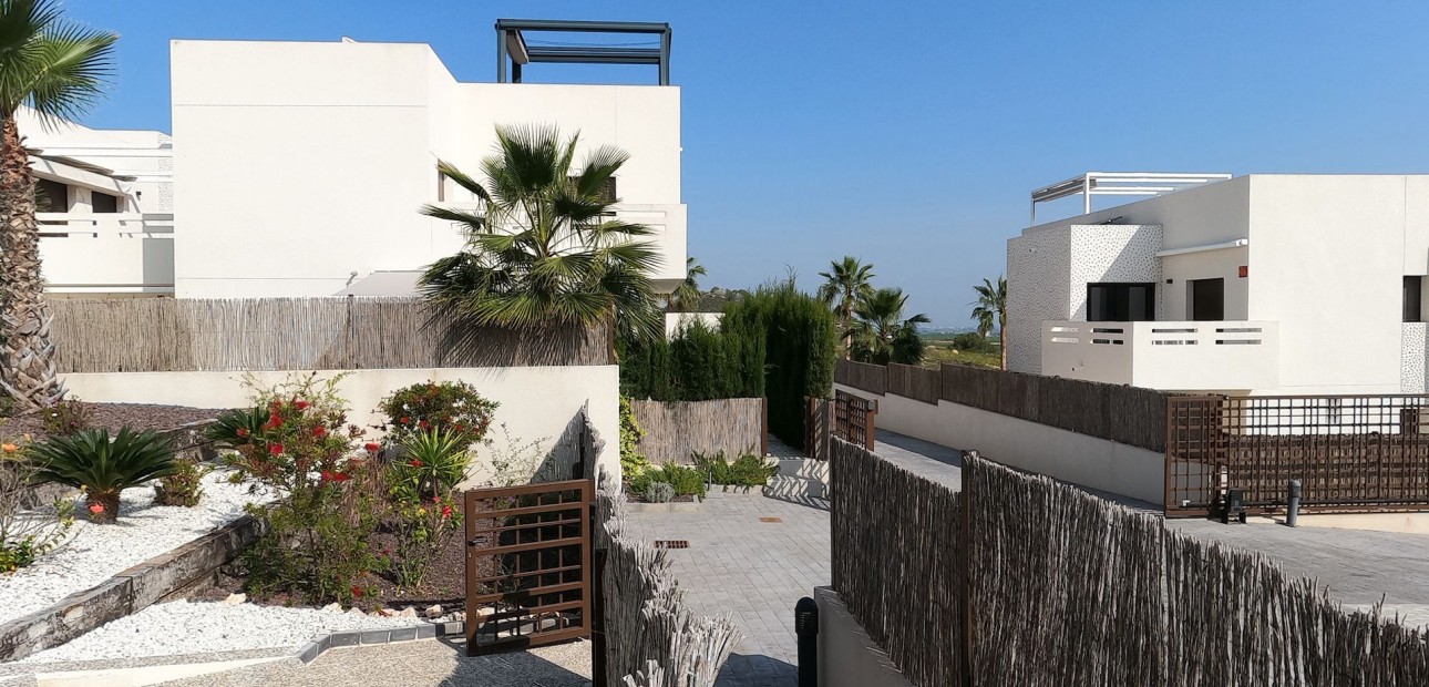 Sale - Apartment / flat -
Algorfa - La Finca Golf Resort