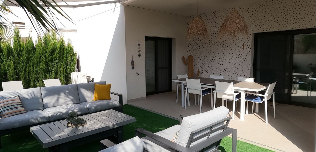 Sale - Apartment / flat -
Algorfa - La Finca Golf Resort