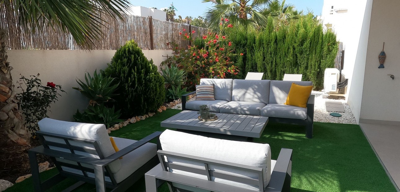 Sale - Apartment / flat -
Algorfa - La Finca Golf Resort