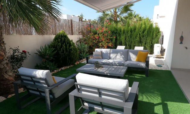 Sale - Apartment / flat -
Algorfa - La Finca Golf Resort