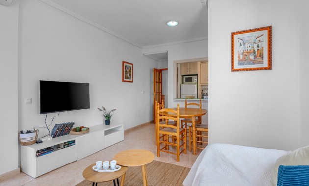 Sale - Apartment / flat -
Torrevieja - La Mata
