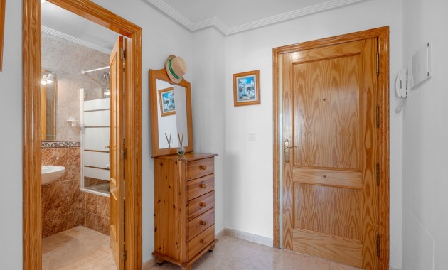 Sale - Apartment / flat -
Torrevieja - La Mata