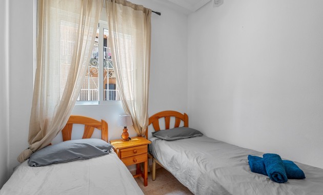 Sale - Apartment / flat -
Torrevieja - La Mata