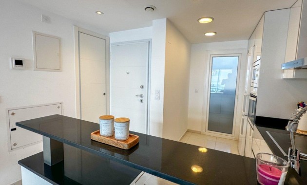 Sale - Apartment / flat -
Torrevieja - Punta prima