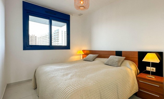 Sale - Apartment / flat -
Torrevieja - Punta prima