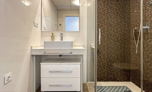 Sale - Apartment / flat -
Torrevieja - Punta prima
