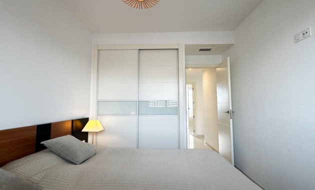 Sale - Apartment / flat -
Torrevieja - Punta prima