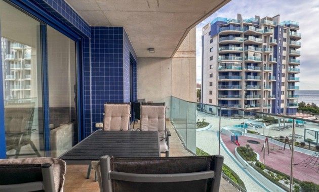 Sale - Apartment / flat -
Torrevieja - Punta prima