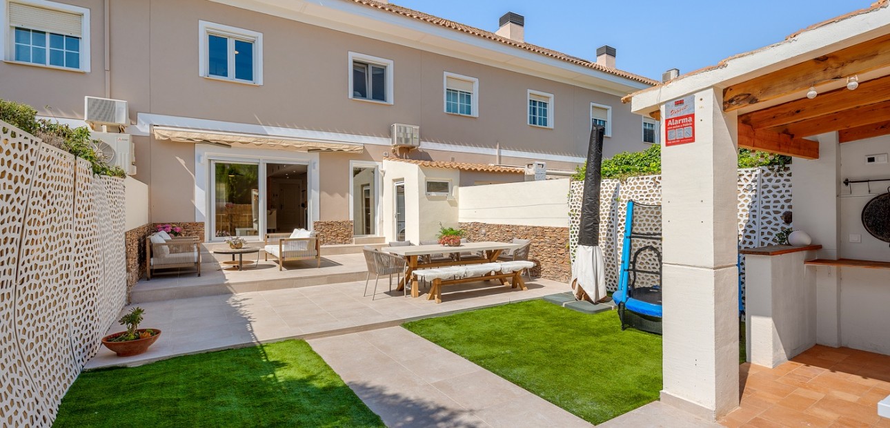 Sale - Townhouse -
Alicante - Playa San Juan