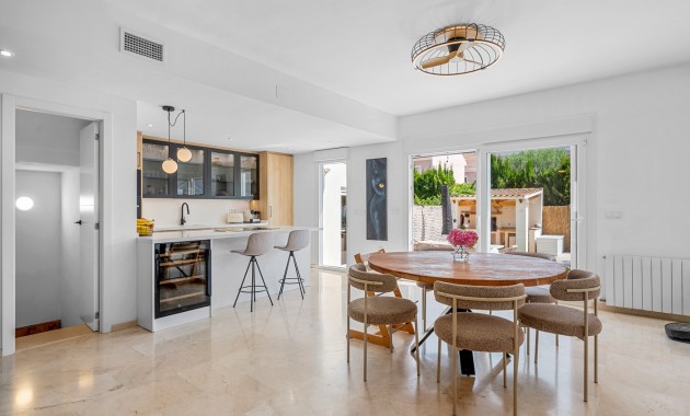 Sale - Townhouse -
Alicante - Playa San Juan