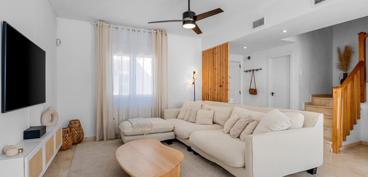Sale - Townhouse -
Alicante - Playa San Juan