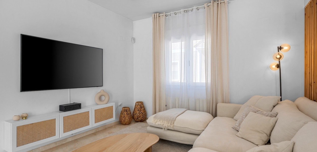 Sale - Townhouse -
Alicante - Playa San Juan