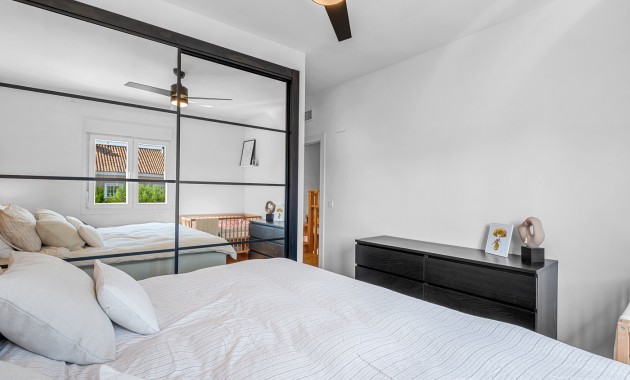 Sale - Townhouse -
Alicante - Playa San Juan