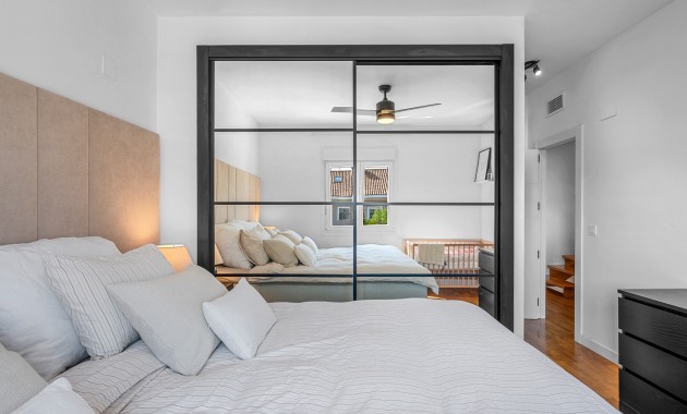 Sale - Townhouse -
Alicante - Playa San Juan