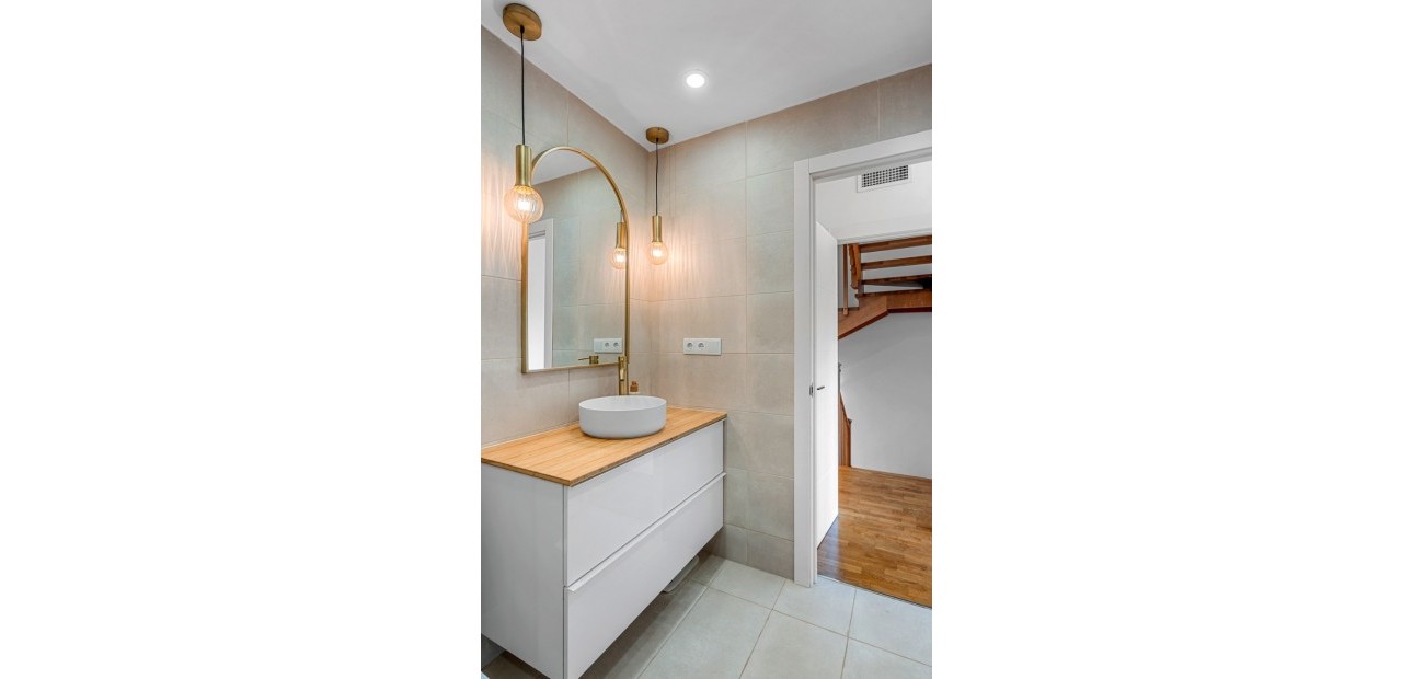 Sale - Townhouse -
Alicante - Playa San Juan