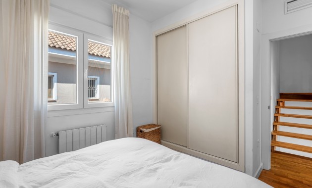 Sale - Townhouse -
Alicante - Playa San Juan