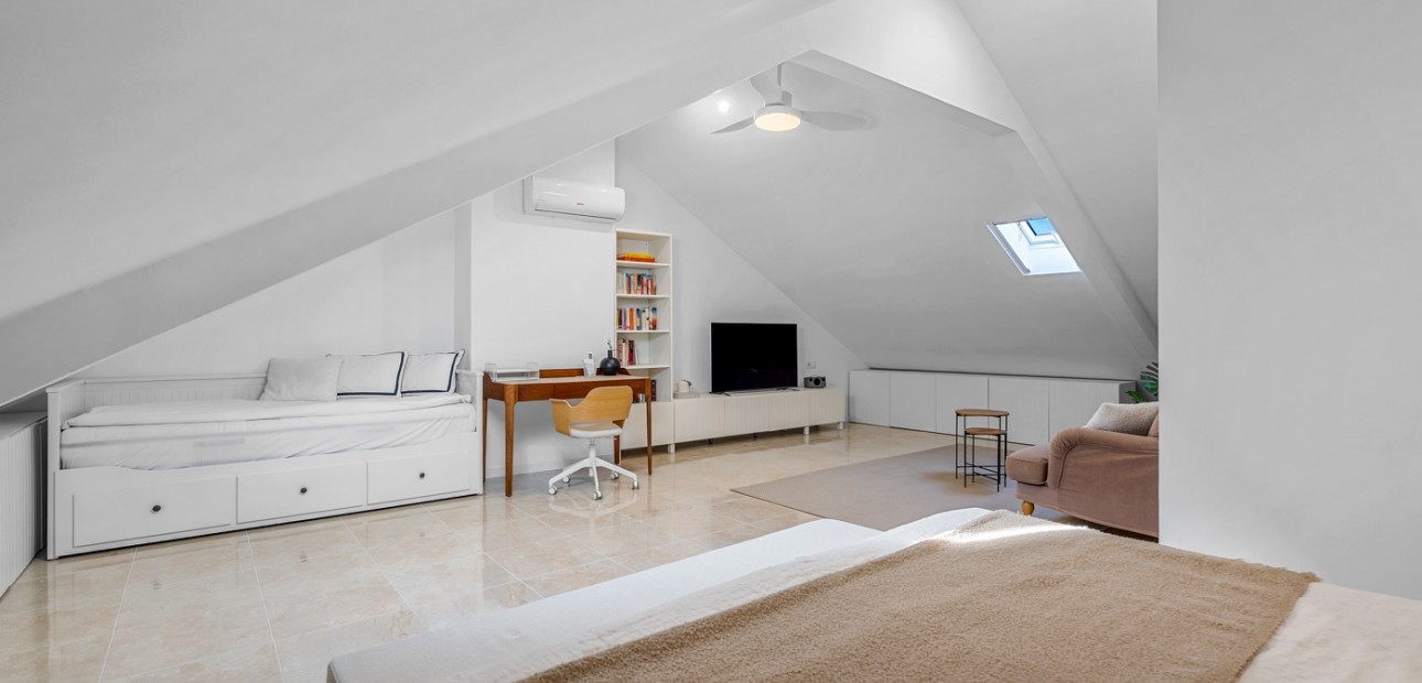 Sale - Townhouse -
Alicante - Playa San Juan